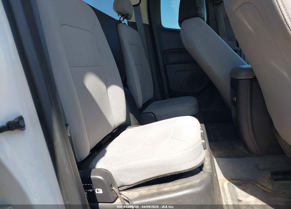 2018 CHEVROLET COLORADO WT VIN: 1GCHTBEA0J1290405