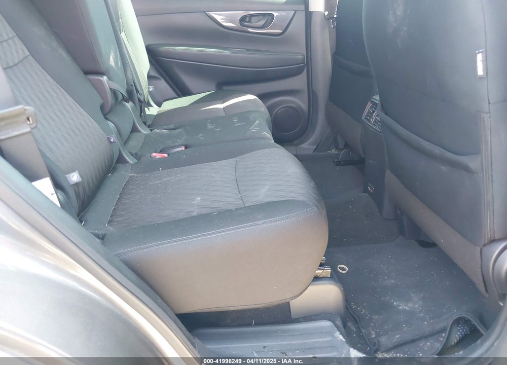 2020 NISSAN ROGUE S FWD VIN: 5N1AT2MT4LC741844