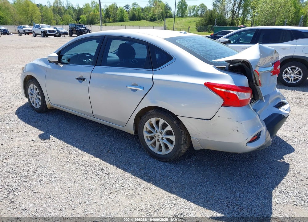 2018 NISSAN SENTRA VIN: 3N1AB7AP4JL649357
