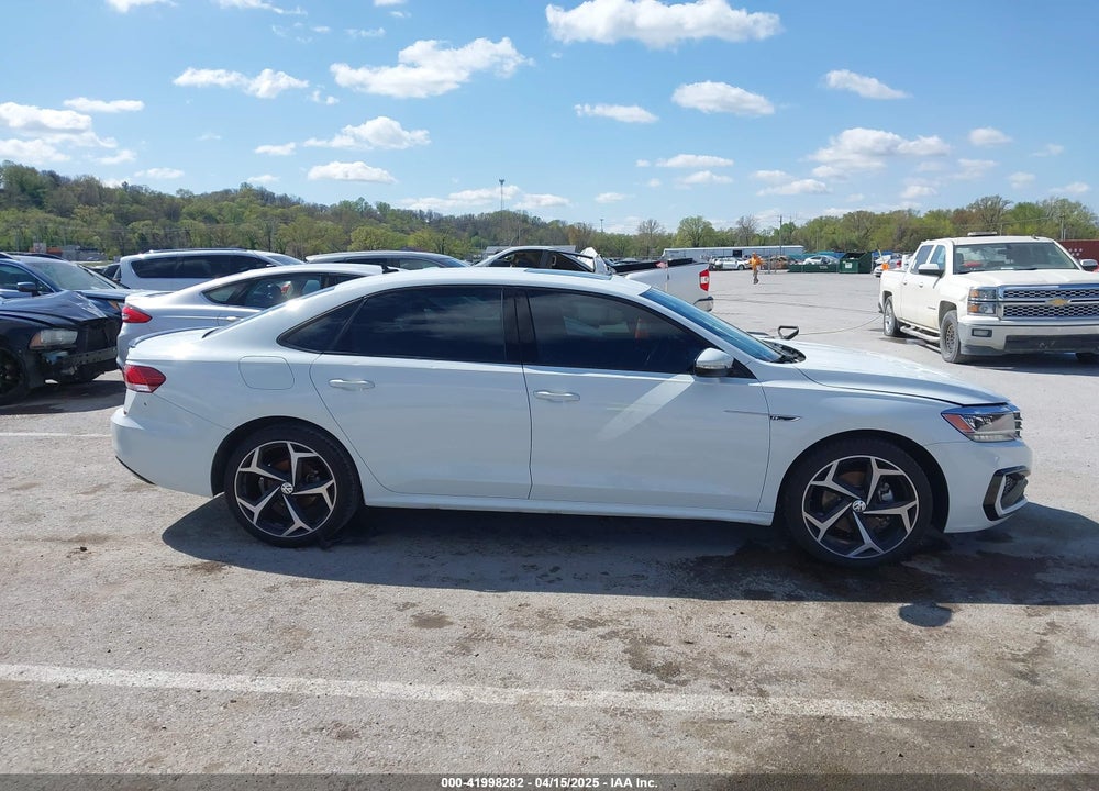 2021 VOLKSWAGEN PASSAT 2.0T R-LINE VIN: 1VWMA7A37MC009456