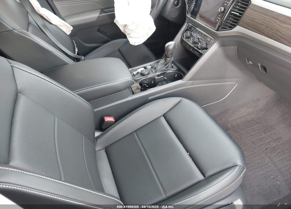 2022 VOLKSWAGEN ATLAS VIN: 1V2HR2CAXNC556491
