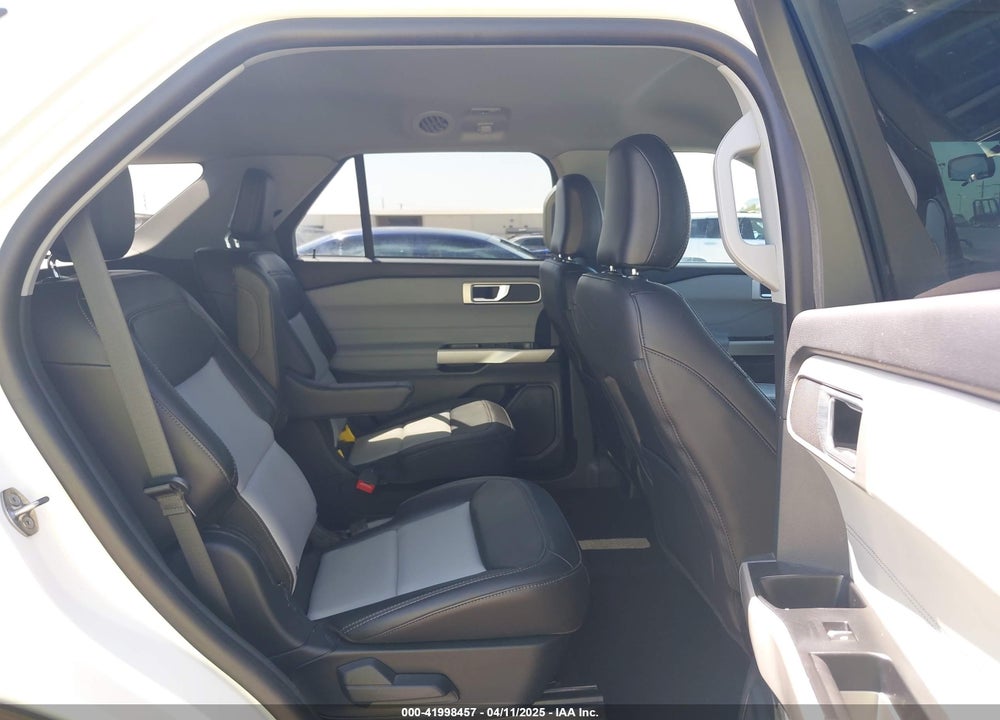 2023 FORD EXPLORER XLT VIN: 1FMSK7DH2PGB79294