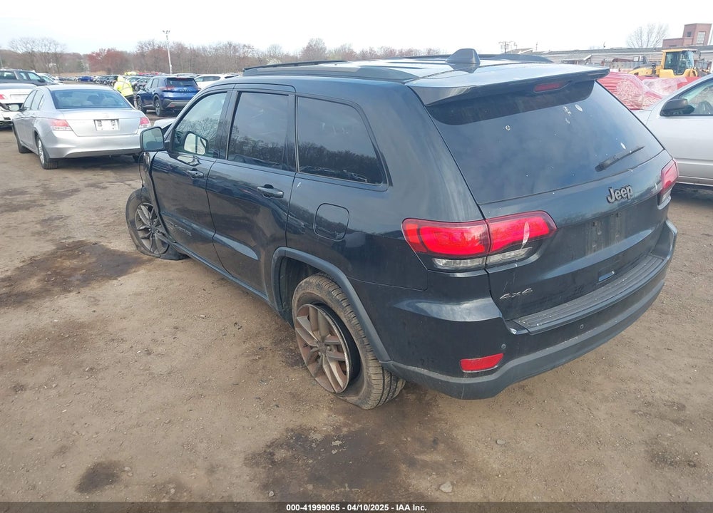 2016 JEEP GRAND CHEROKEE VIN: 1C4RJFAG7GC499049