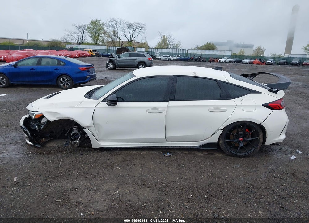 2025 HONDA CIVIC VIN: JHMFL5G45SX000575