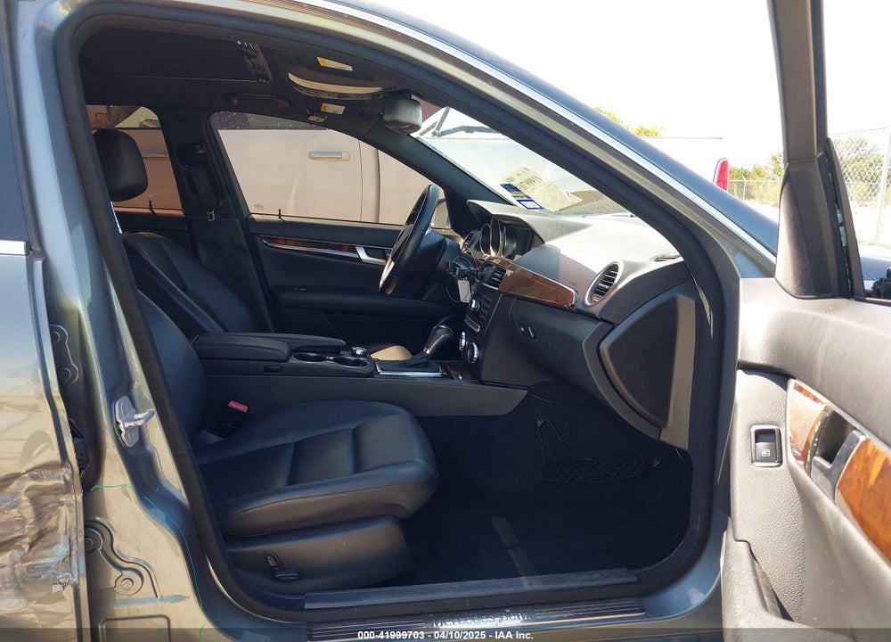 2012 MERCEDES-BENZ C 250 VIN: WDDGF4HB7CR223376