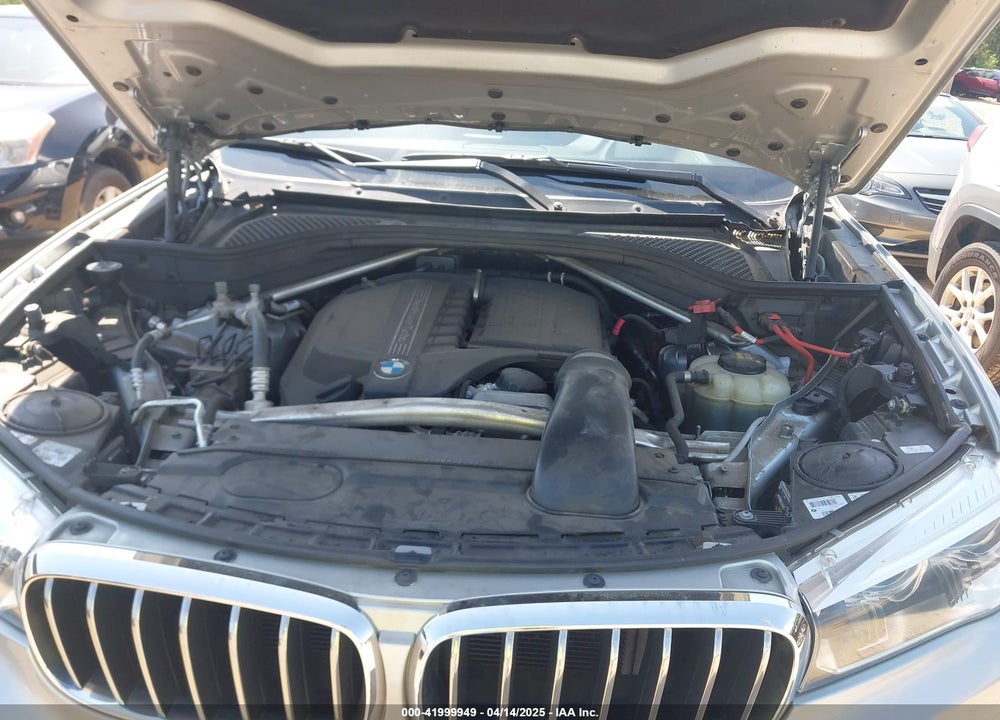 2017 BMW X5 VIN: 5UXKR2C33H0X03702