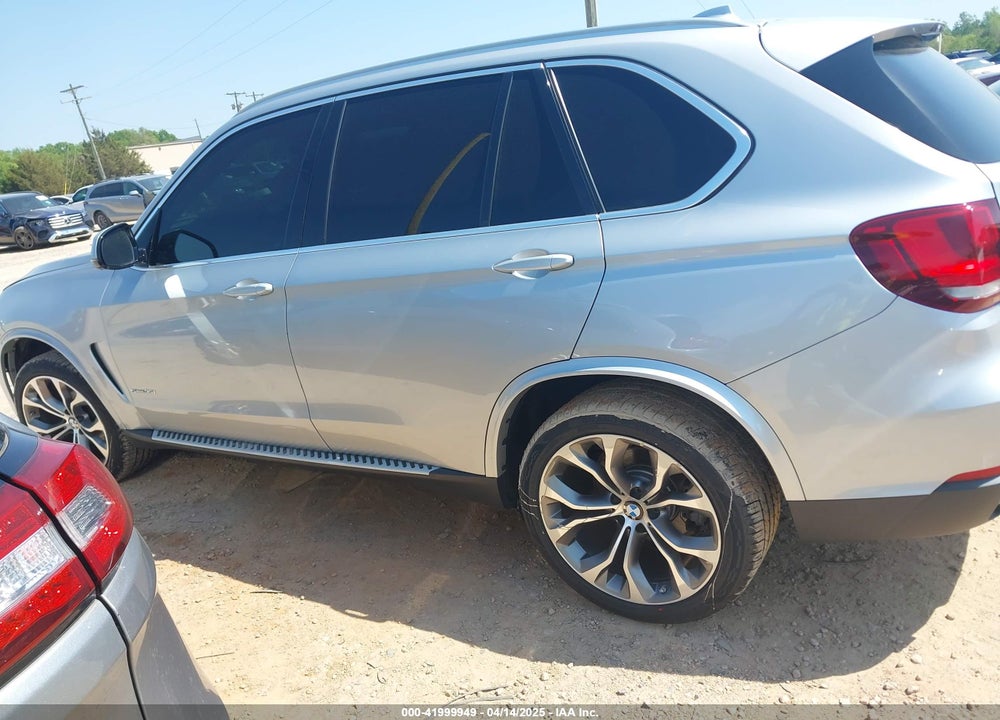 2017 BMW X5 VIN: 5UXKR2C33H0X03702