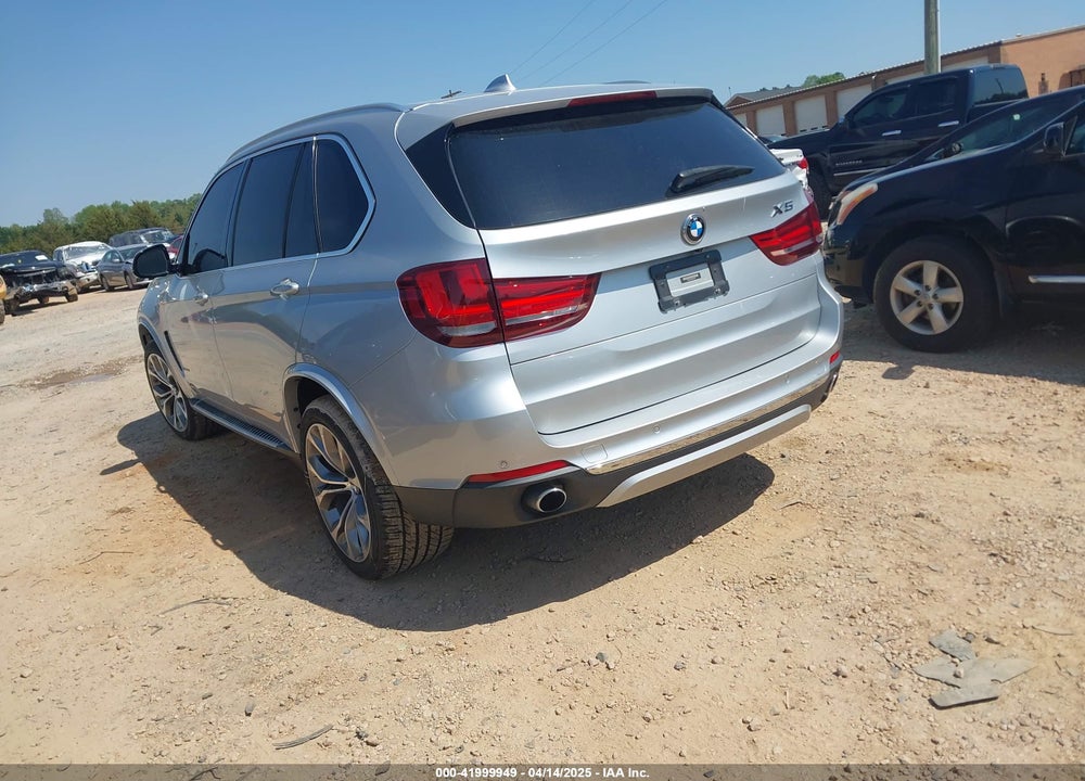 2017 BMW X5 VIN: 5UXKR2C33H0X03702