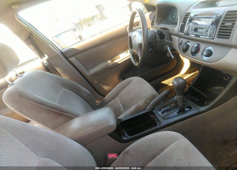 2002 TOYOTA CAMRY LE VIN: 4T1BE32K82U537037