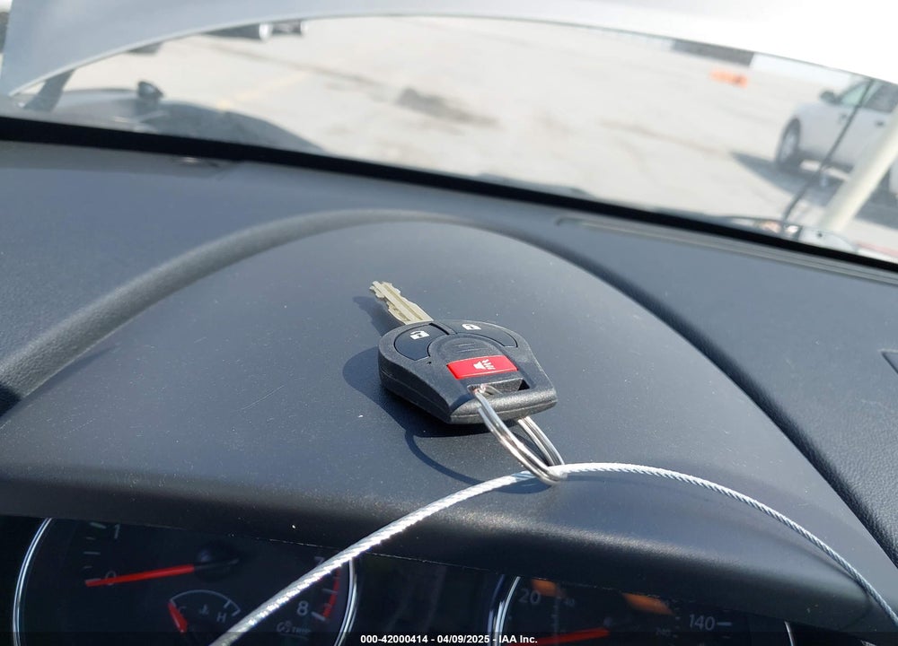 2013 NISSAN ROGUE S VIN: JN8AS5MV3DW641393