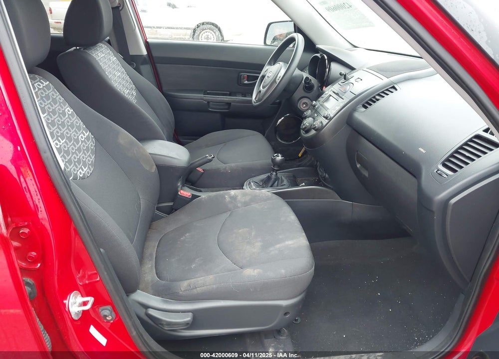 2010 KIA SOUL VIN: KNDJT2A27A7104565