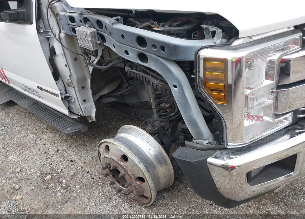 2019 FORD F-450 CHASSIS LARIAT VIN: 1FD0X4GT6KEC46409