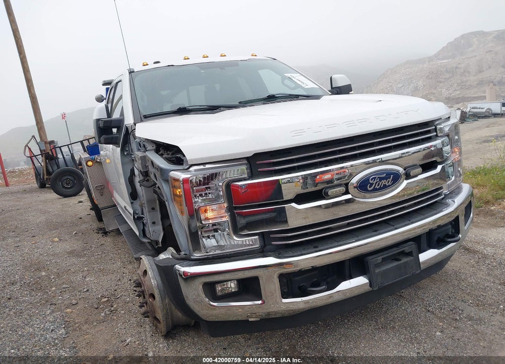 2019 FORD F-450 CHASSIS LARIAT VIN: 1FD0X4GT6KEC46409