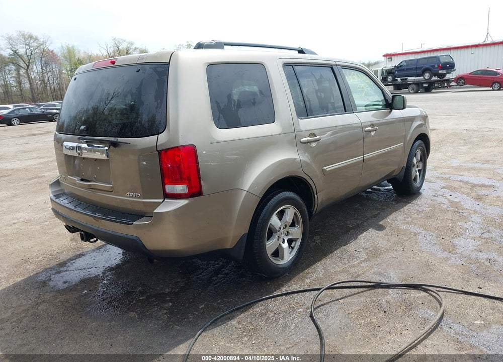 2010 HONDA PILOT EX VIN: 5FNYF4H42AB027705