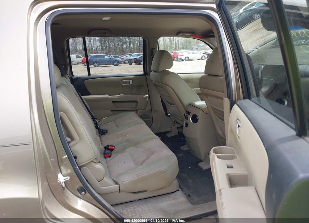 2010 HONDA PILOT EX VIN: 5FNYF4H42AB027705
