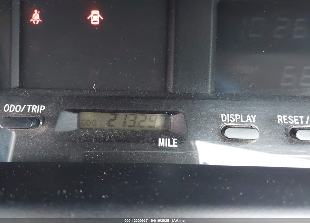 2001 TOYOTA AVALON XLS VIN: 4T1BF28B91U134620