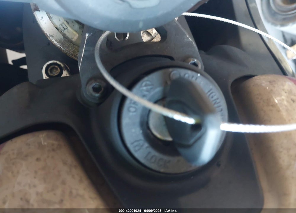 2025 DUCATI PANIGALE V2 VIN: ZDMHAATW9SB015470