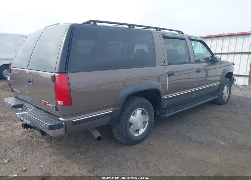 1997 GMC SUBURBAN 1500 SL VIN: 1GKFK16R3VJ754550