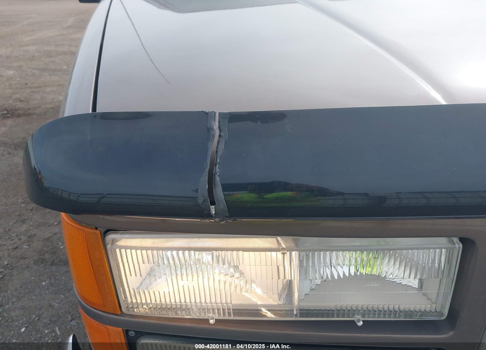 1997 GMC SUBURBAN 1500 SL VIN: 1GKFK16R3VJ754550