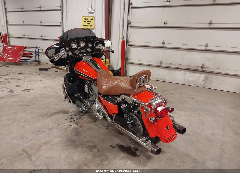 2004 HARLEY-DAVIDSON FLHTCSE VIN: 1HD1PJE124Y954973