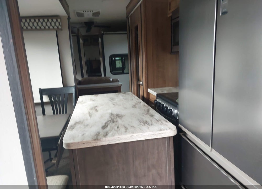 2020 COACHMEN 381RD VIN: 5ZT3CH3BHLA323824