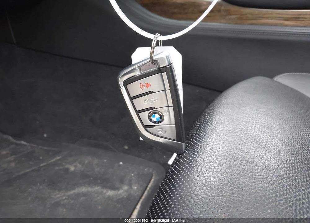 2018 BMW 750 VIN: WBA7F2C58JG424774