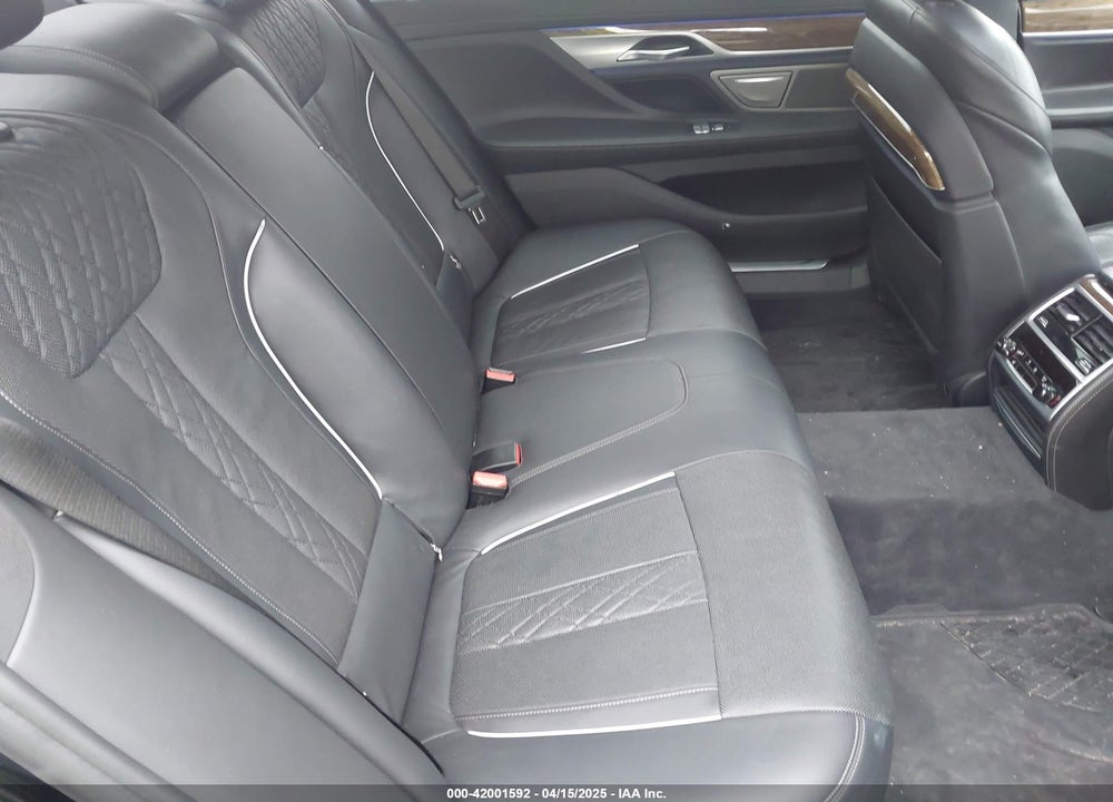2018 BMW 750 VIN: WBA7F2C58JG424774