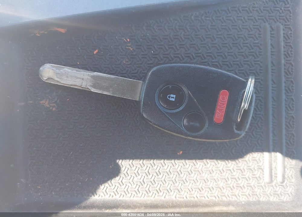 2010 HONDA CIVIC VIN: 19XFA1F63AE047749
