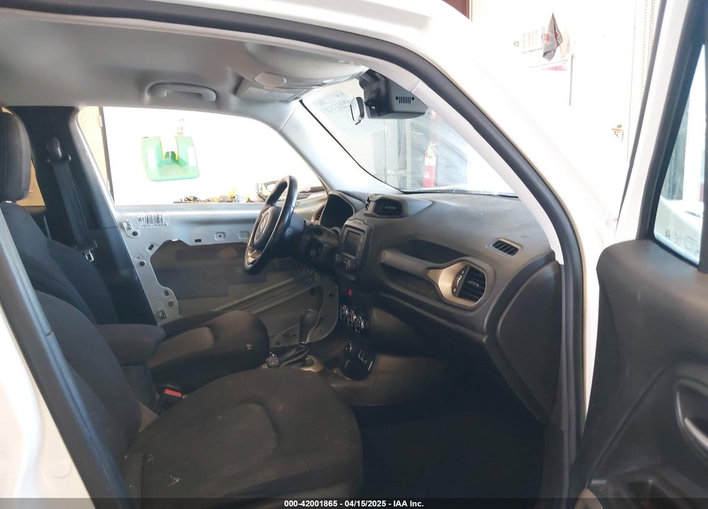 2017 JEEP RENEGADE VIN: ZACCJBBB4HPE57937