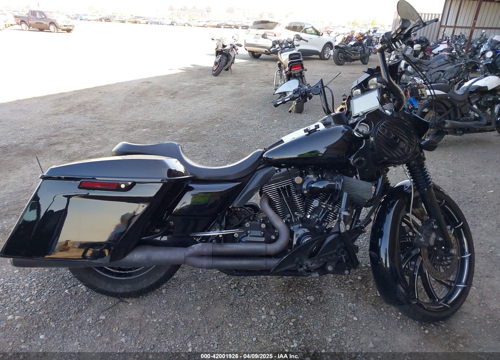 2007 HARLEY-DAVIDSON FLHX CALIFORNIA VIN: 1HD1KB4387Y683543