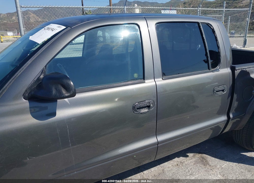 2004 DODGE DAKOTA SLT VIN: 1D7HL48K24S618072