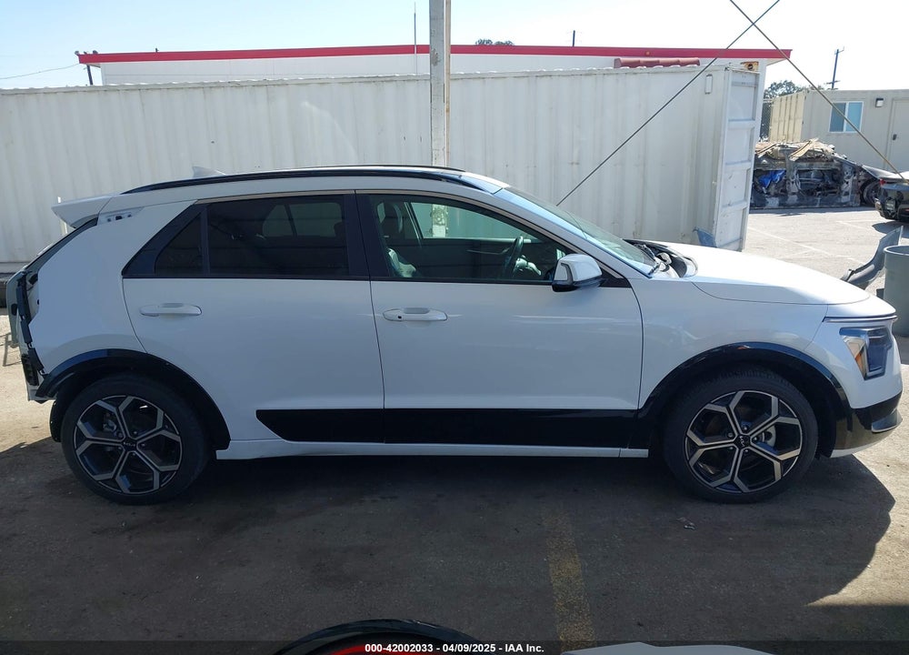 2023 KIA NIRO VIN: KNDCR3LEXP5043592