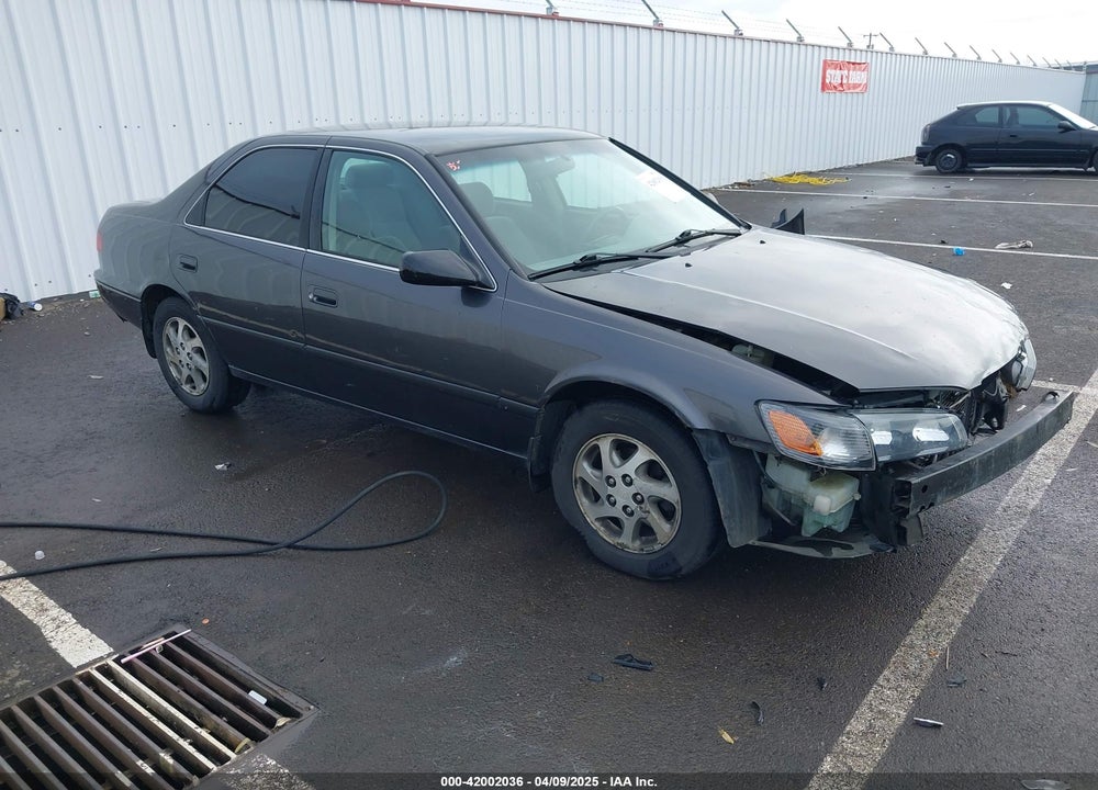 2000 TOYOTA CAMRY LE V6 VIN: 4T1BF28K2YU948277