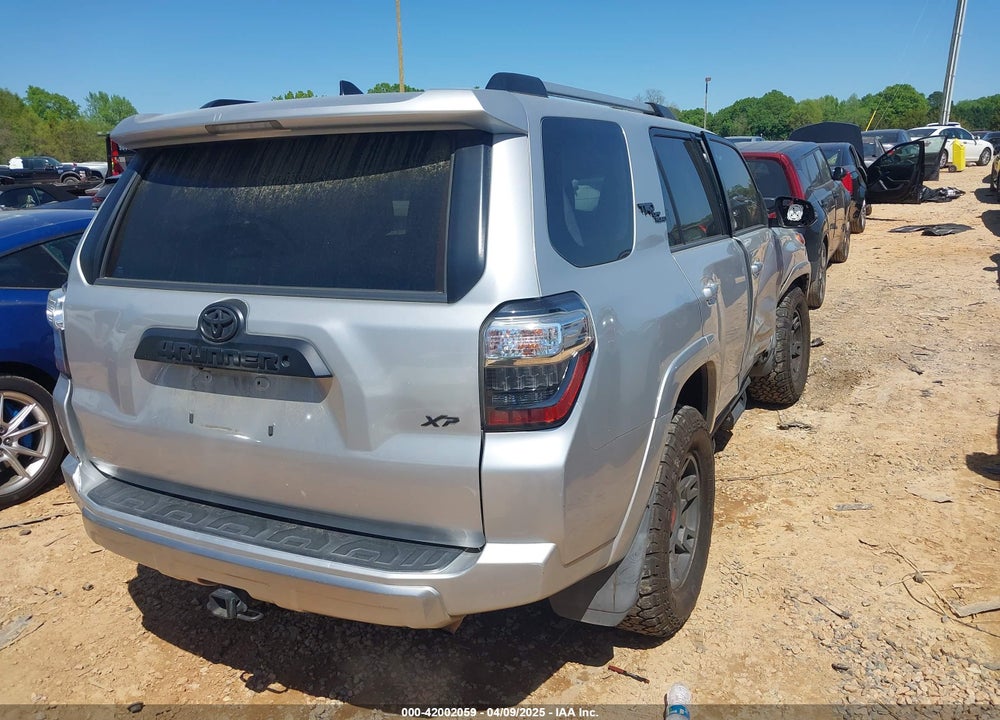 2018 TOYOTA 4RUNNER VIN: JTEBU5JR1J5557832