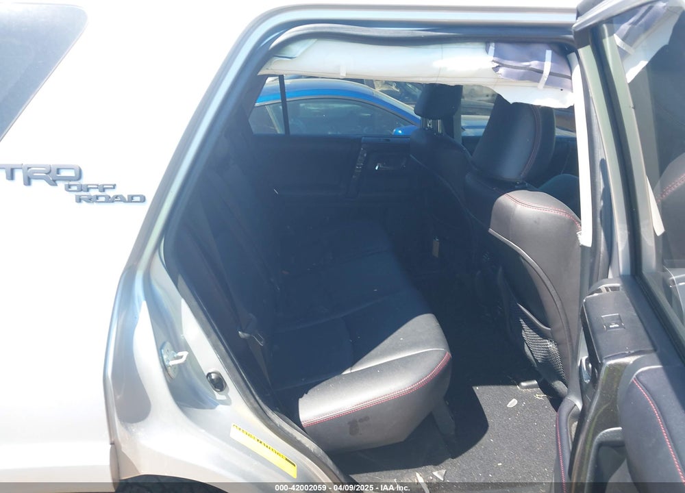 2018 TOYOTA 4RUNNER VIN: JTEBU5JR1J5557832