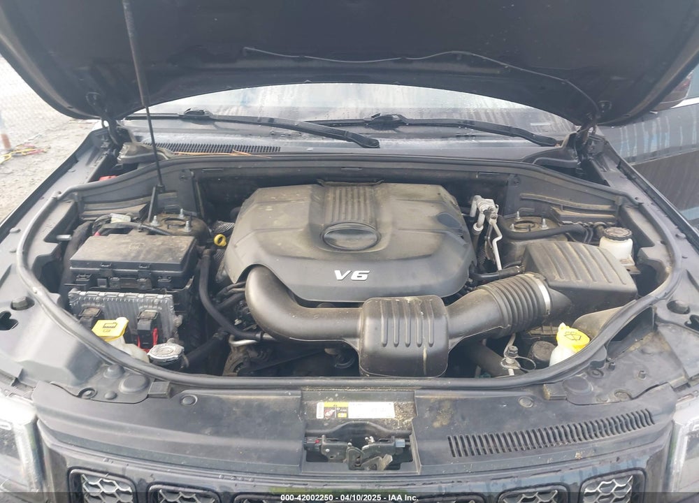 2014 JEEP GRAND CHEROKEE VIN: 1C4RJFAGXEC506184