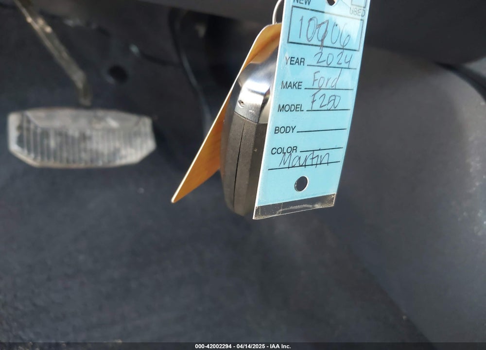 2024 FORD F-250 LARIAT VIN: 1FT8W2BT8REE27558