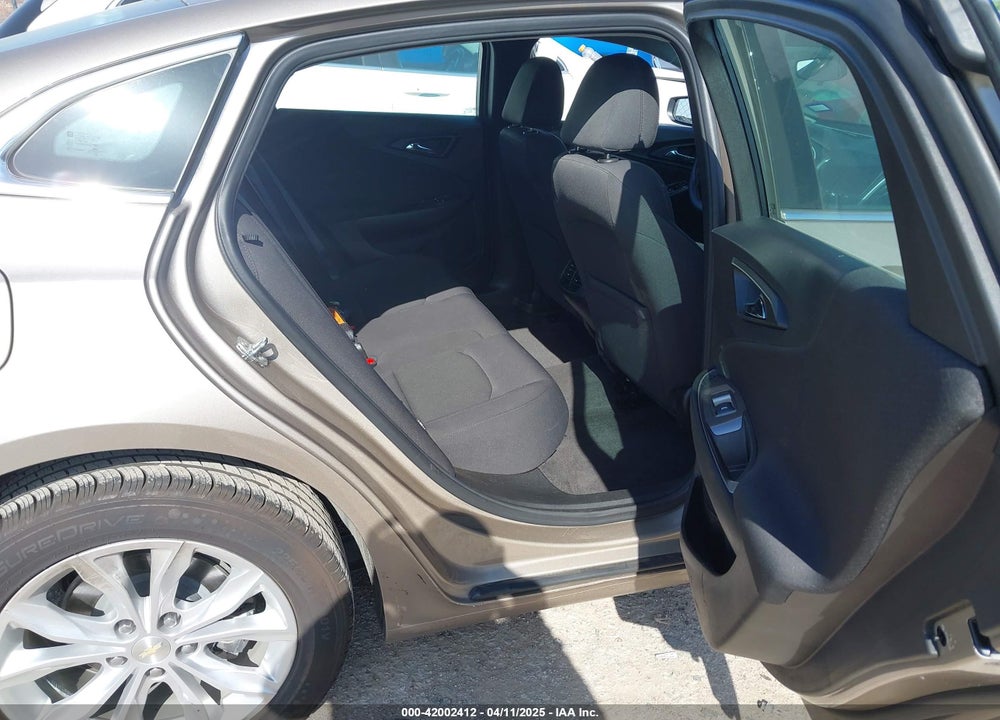 2022 CHEVROLET MALIBU FWD LT VIN: 1G1ZD5ST4NF137441