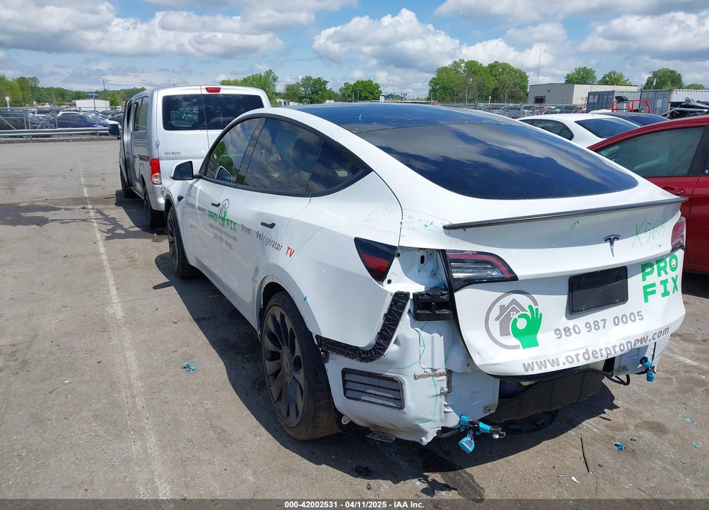 2020 TESLA MODEL Y VIN: 5YJYGDEF8LF025673