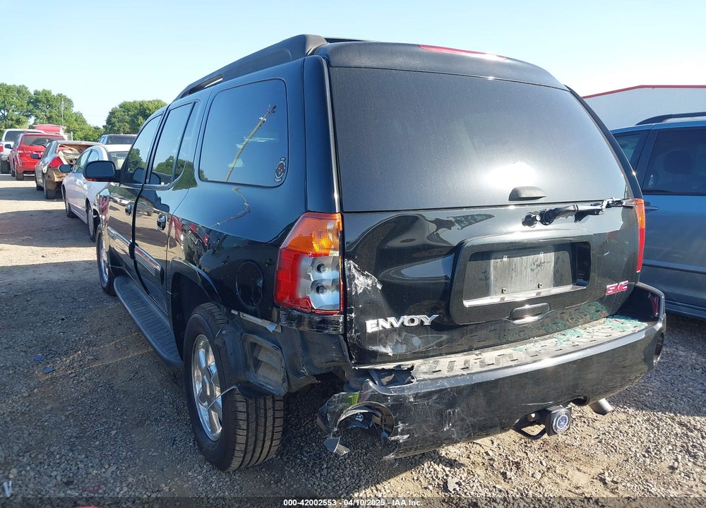 2005 GMC ENVOY XL SLT VIN: 1GKET16S756166150