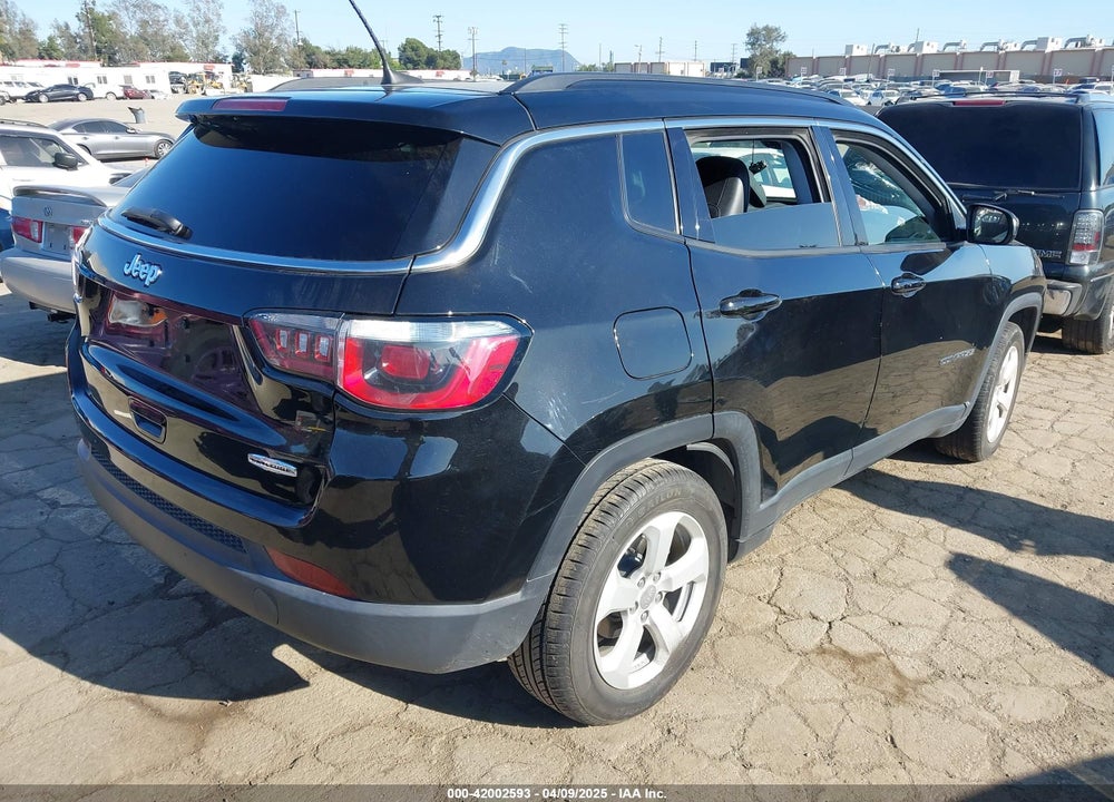 2018 JEEP COMPASS LATITUDE FWD VIN: 3C4NJCBB0JT233741