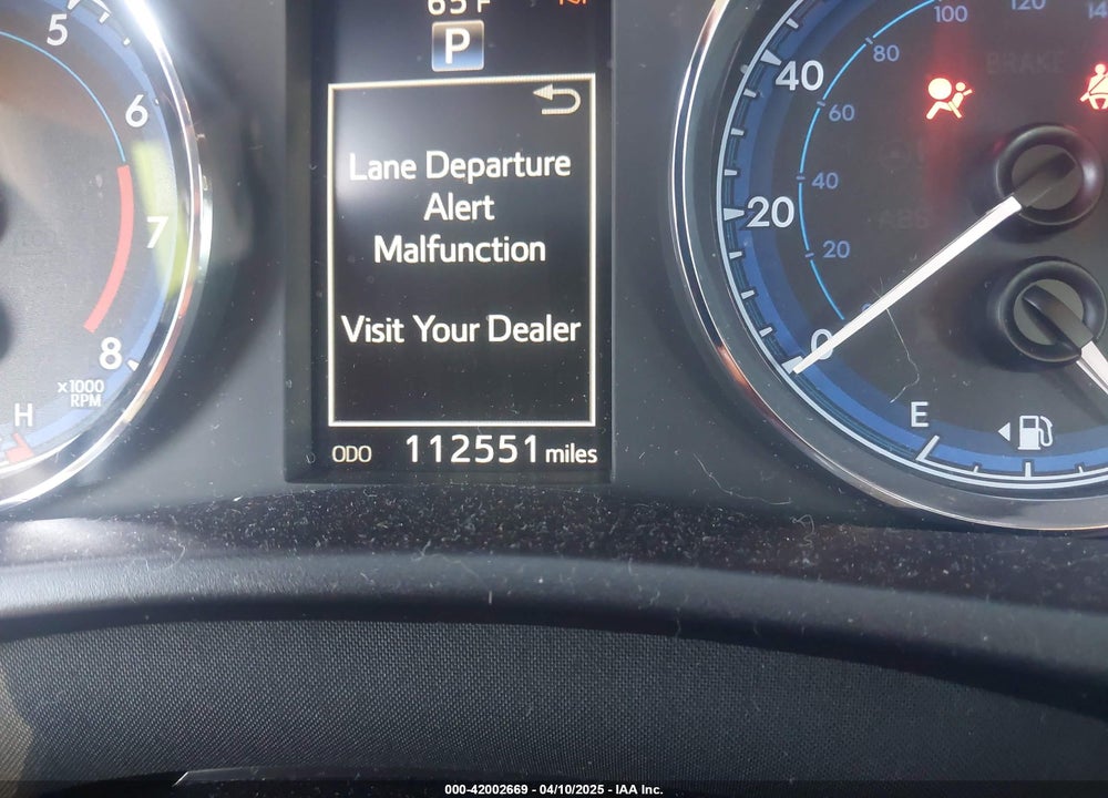 2017 TOYOTA COROLLA SE VIN: 5YFBURHEXHP607459