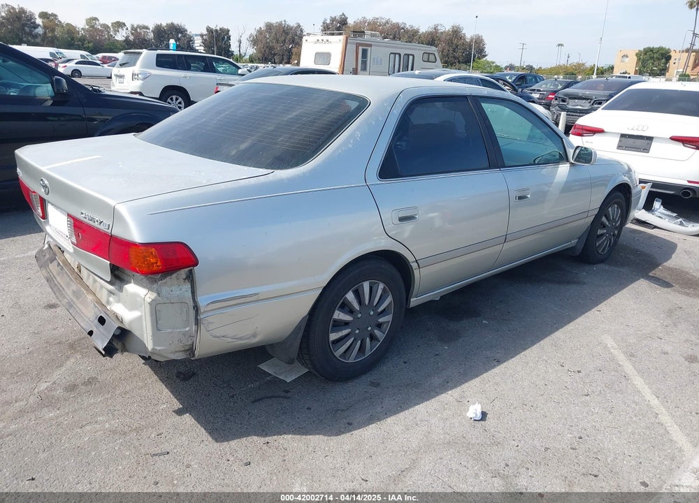 2000 TOYOTA CAMRY VIN: JT2BG22K2Y0420250