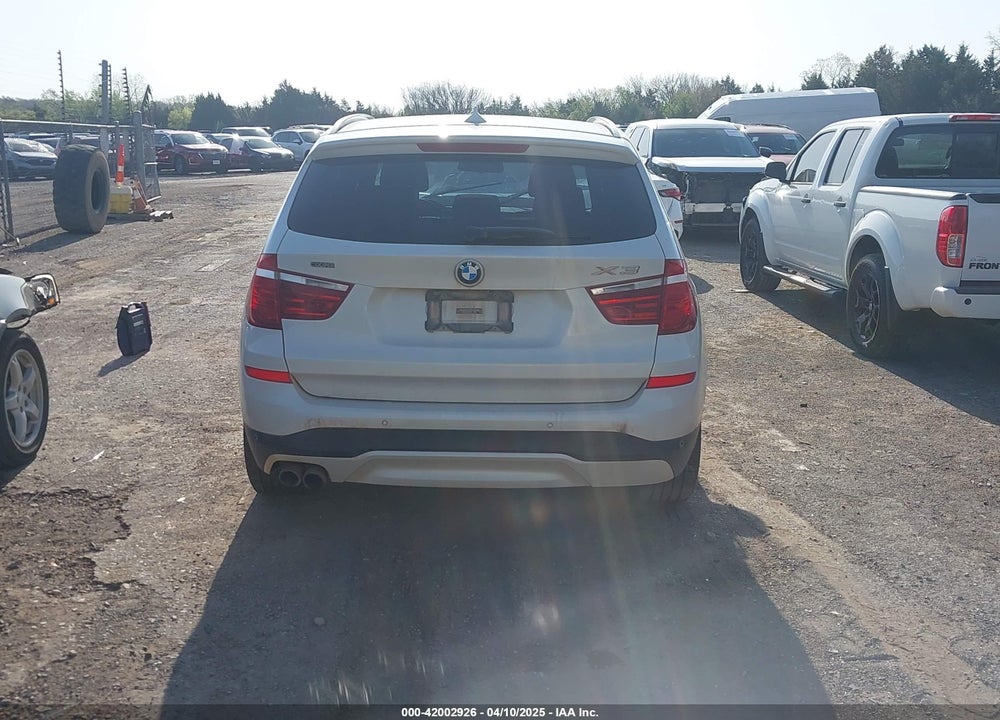 2017 BMW X3 VIN: 5UXWZ7C32H0V88136