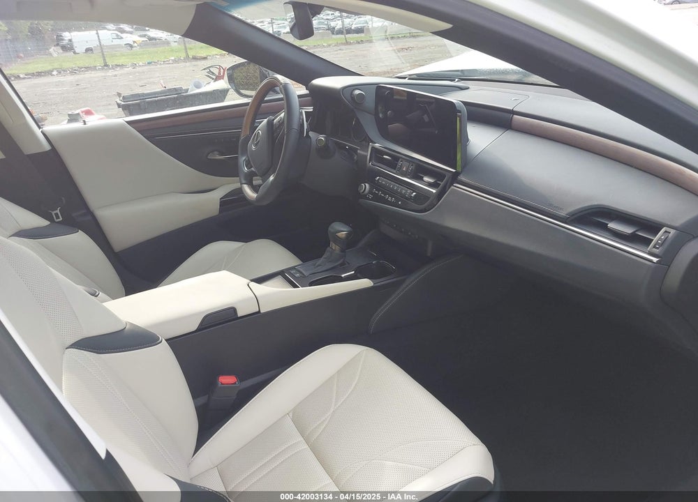 2024 LEXUS ES 300H VIN: 58AFA1C11RU045086