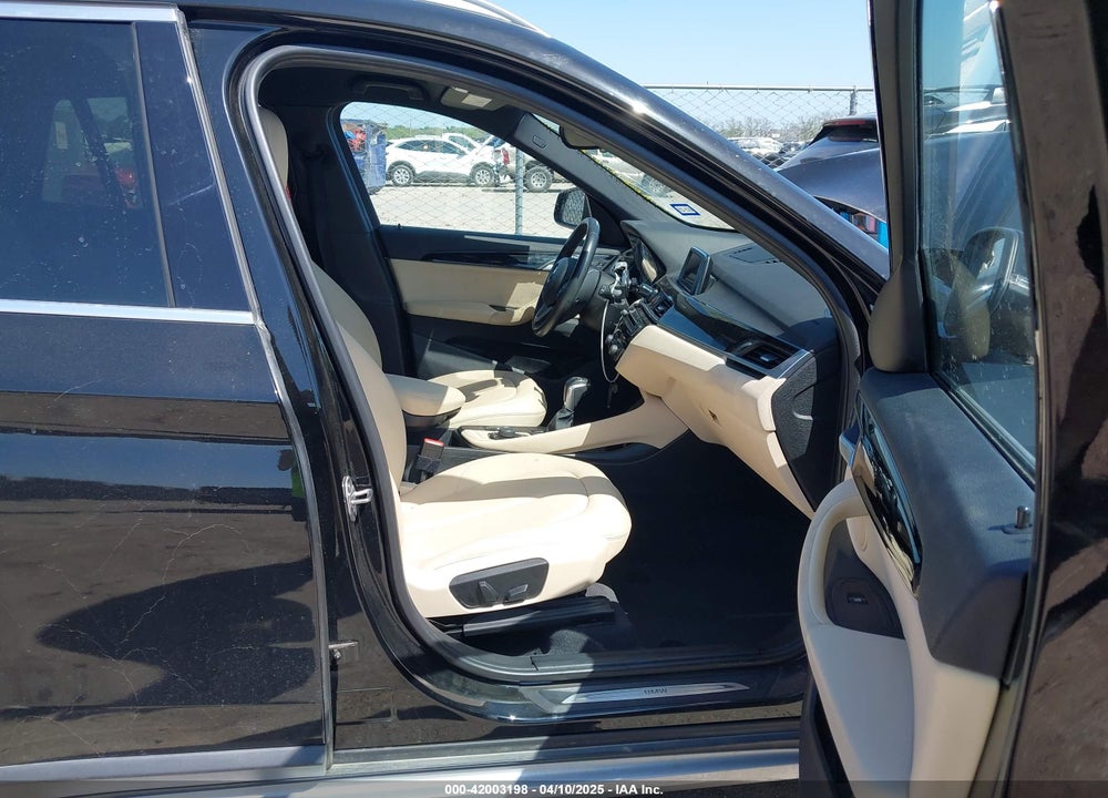 2017 BMW X1 SDRIVE28I VIN: WBXHU7C31H5H33748
