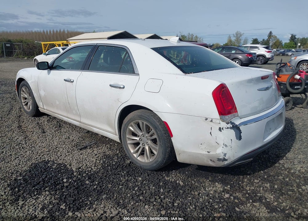 2016 CHRYSLER 300 VIN: 2C3CCAEG5GH252613