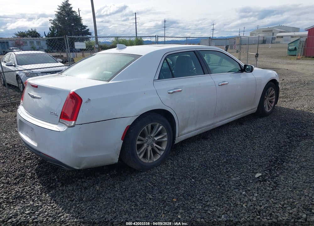 2016 CHRYSLER 300 VIN: 2C3CCAEG5GH252613
