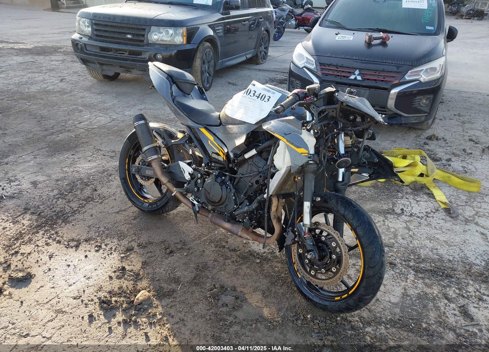 2018 KAWASAKI EX400 VIN: JKAEXKG14JDA08394