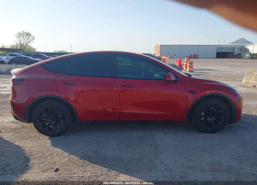 2021 TESLA MODEL Y VIN: 5YJYGDEE8MF210184